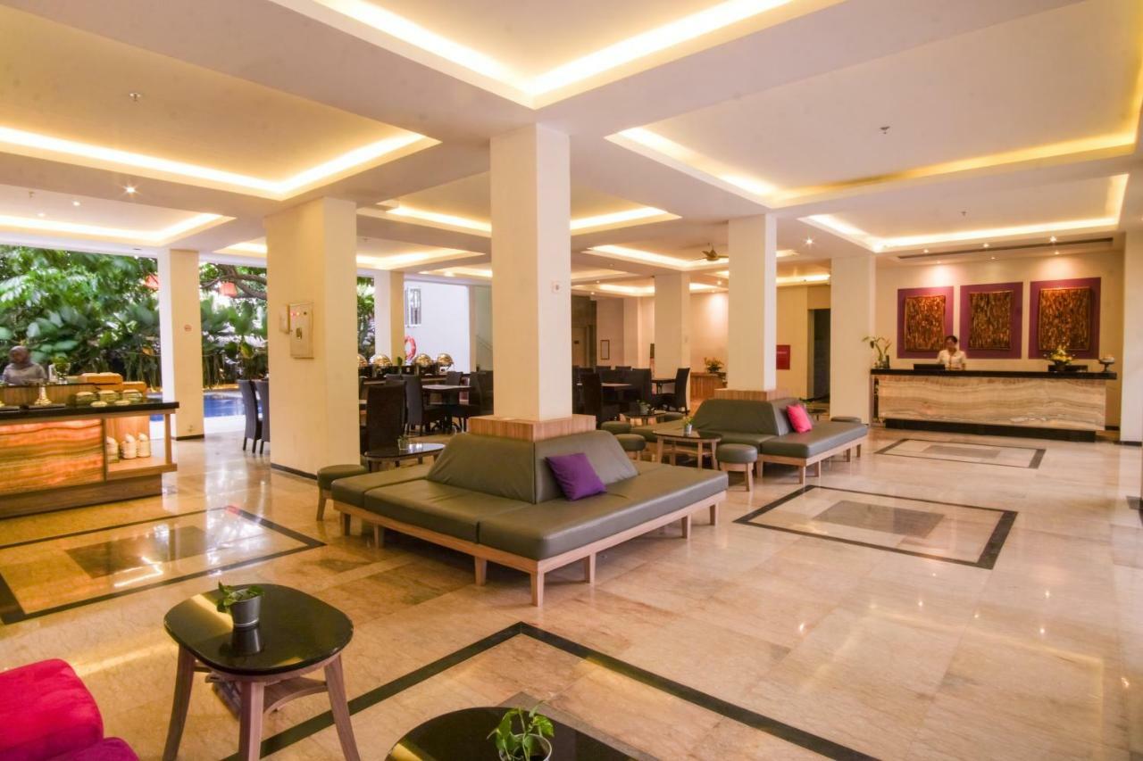 ซันวูด อาเรียนซ์ โฮเต็ล แมเนจ บาย เบนคูเลน Hotel มาตารัม ภายนอก รูปภาพ